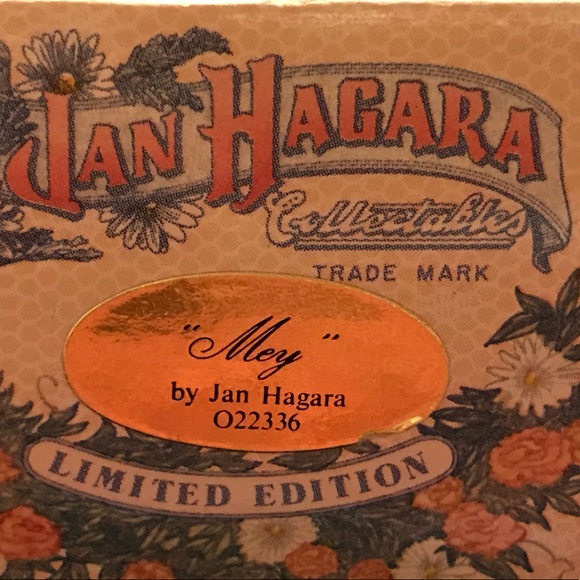 Jan Hagara's Miniature Ornament "Mey" - Picture 3 of 3